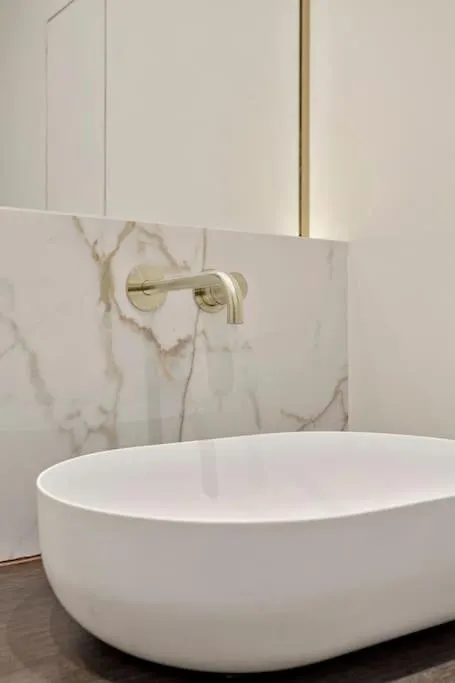 Deluxe 2-Br Apartment In Antwerp Belgium