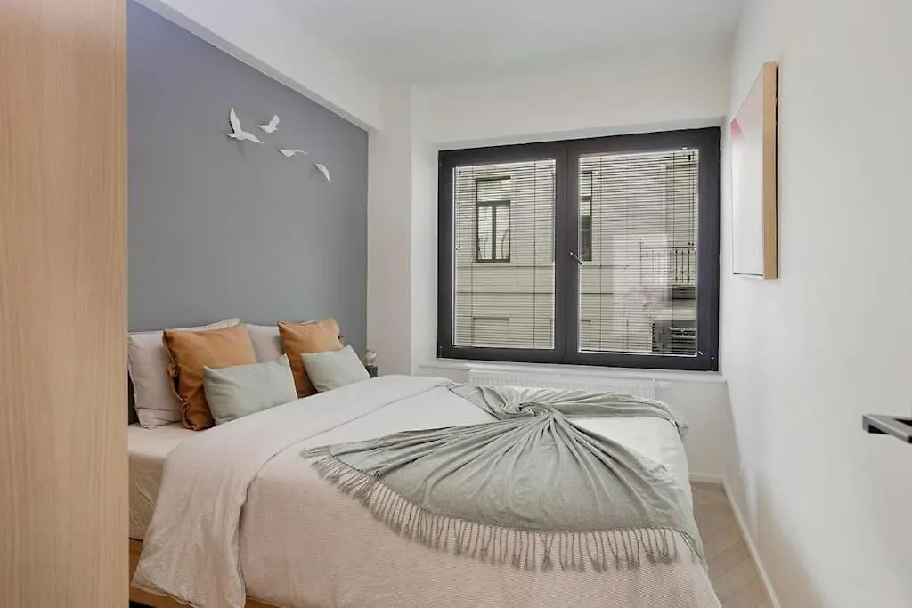 Deluxe 2-Br Apartment In Antwerp