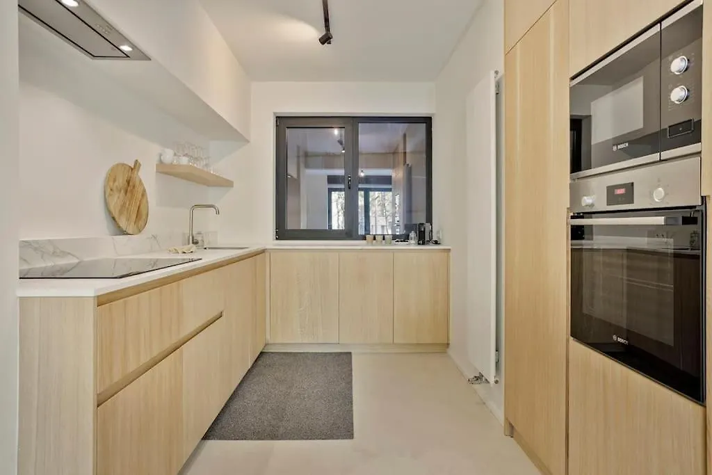 Deluxe 2-Br Apartment In Antwerp Belgium
